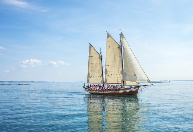 chilika private boat